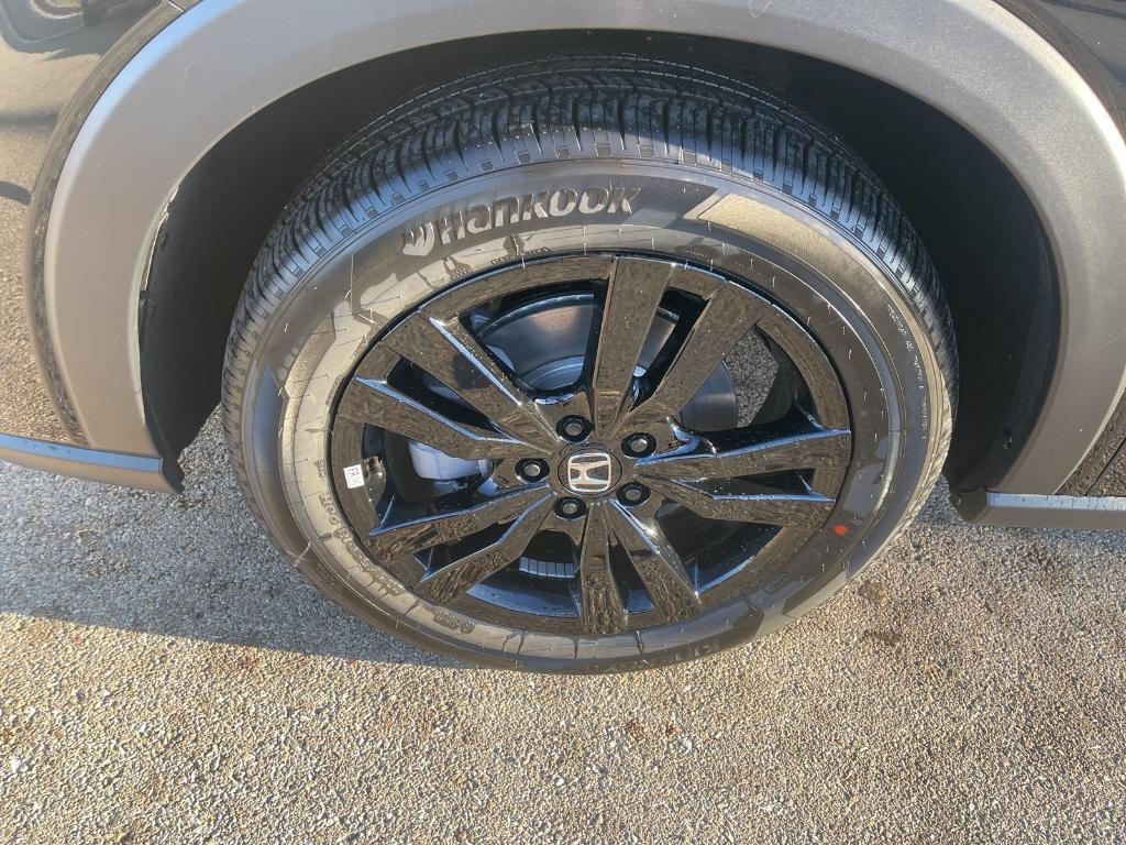 new 2026 Honda HR-V car, priced at $30,950