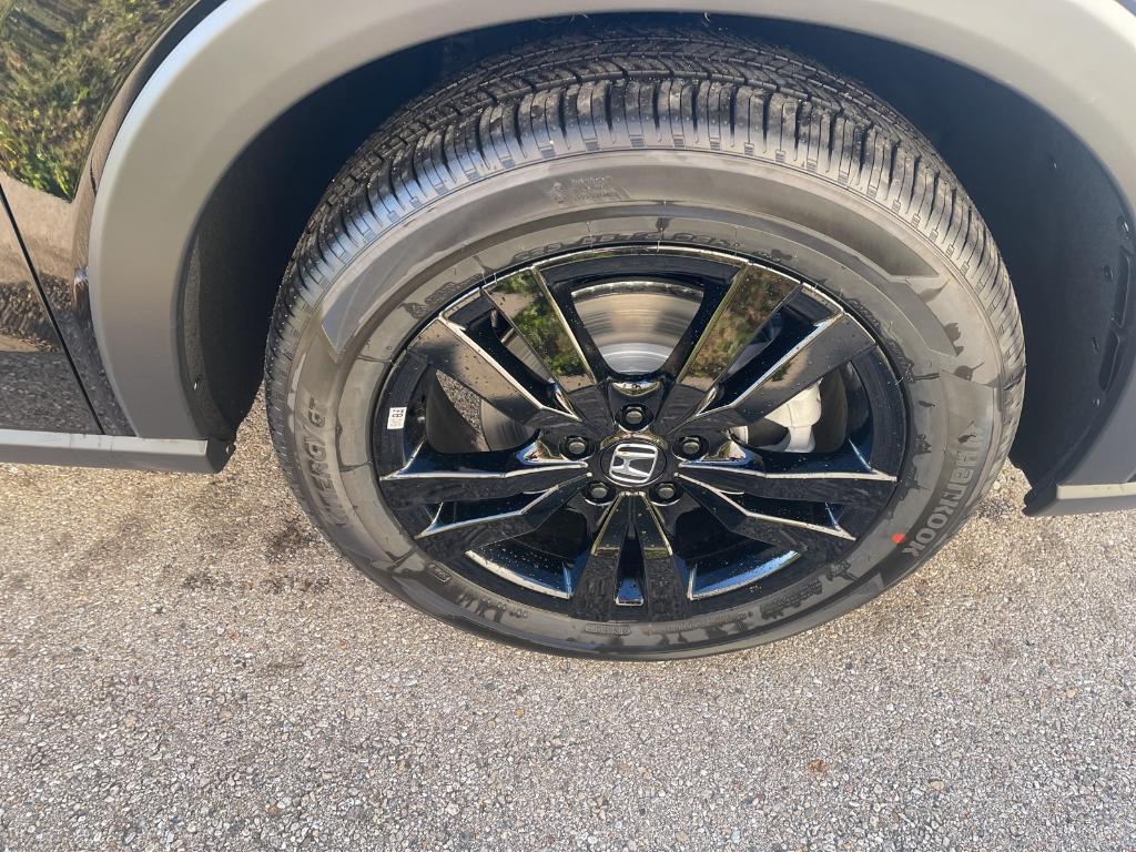 new 2026 Honda HR-V car, priced at $30,950