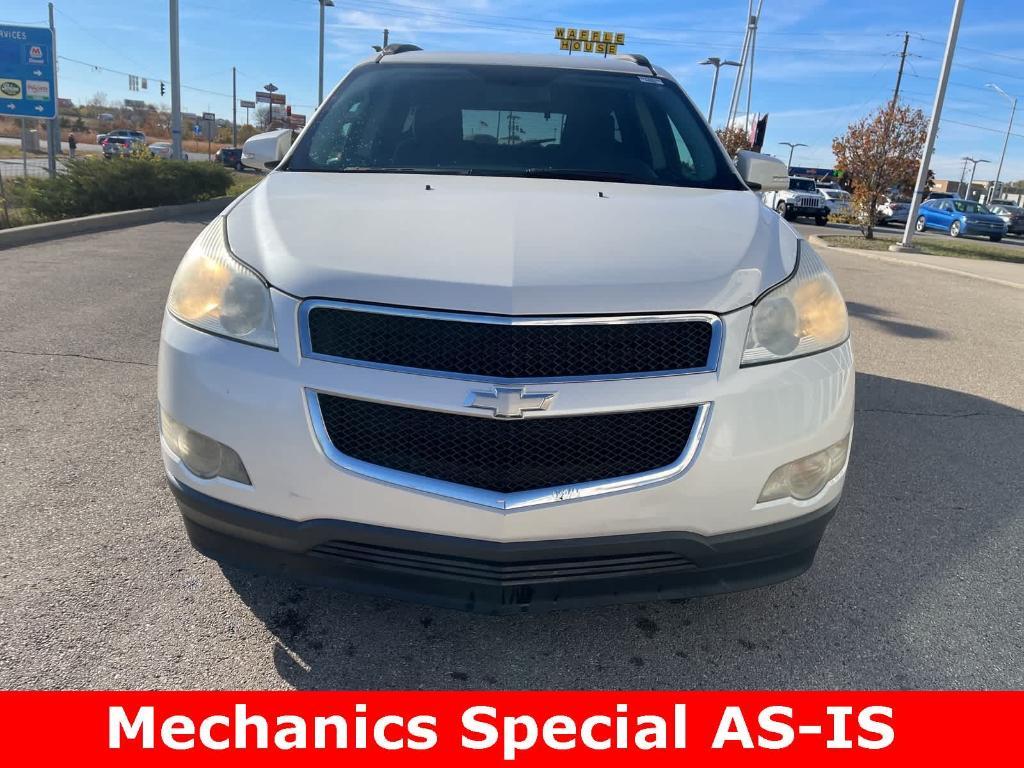 used 2011 Chevrolet Traverse car, priced at $3,000