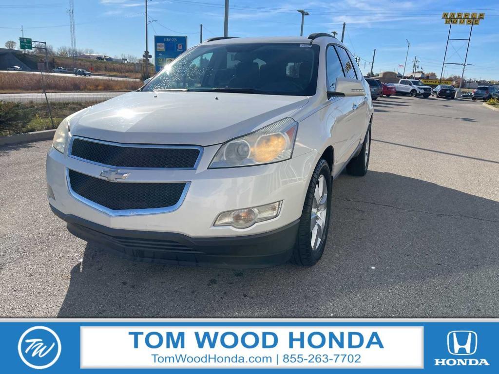 used 2011 Chevrolet Traverse car, priced at $3,000