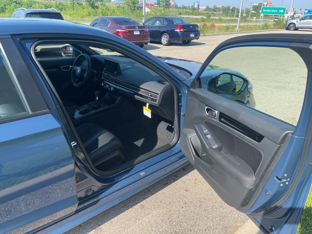 new 2025 Honda Civic Hybrid car, priced at $30,555