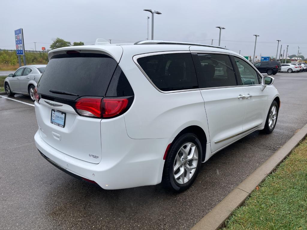 used 2017 Chrysler Pacifica car, priced at $11,998
