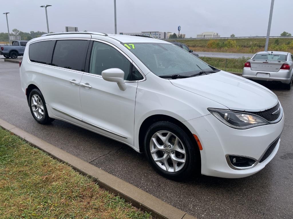 used 2017 Chrysler Pacifica car, priced at $11,998