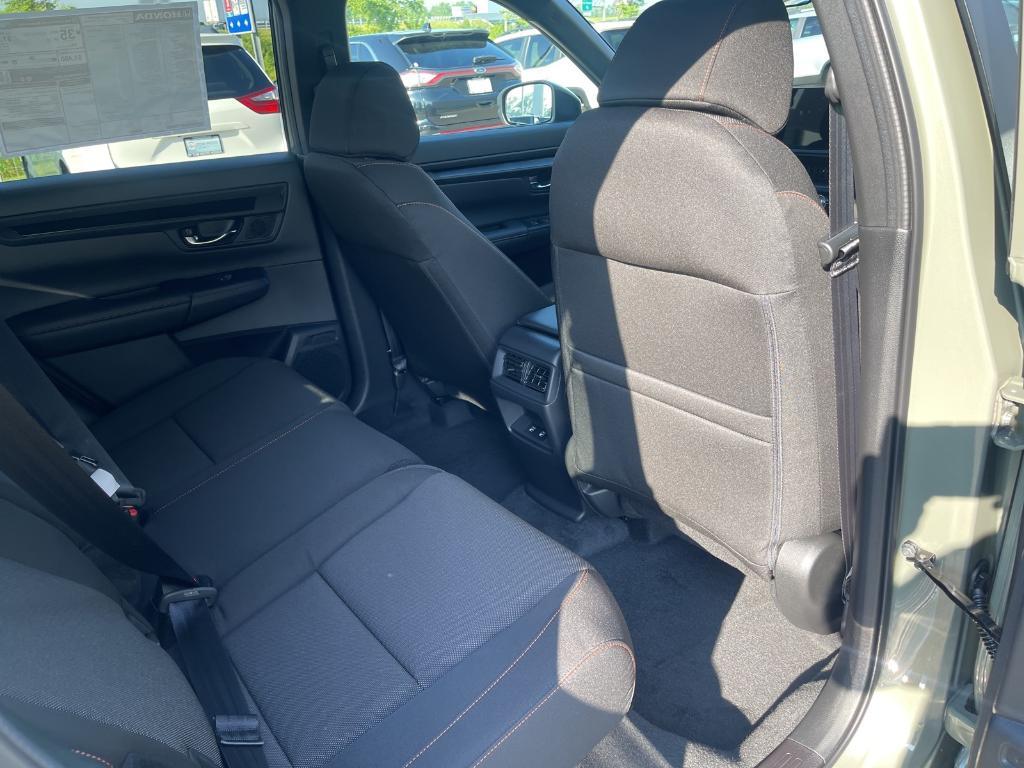 new 2026 Honda CR-V Hybrid car, priced at $40,650