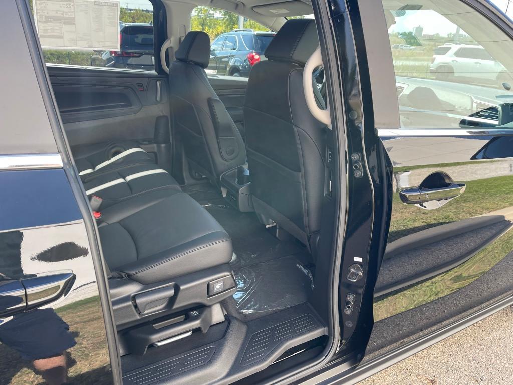new 2026 Honda Odyssey car, priced at $44,885