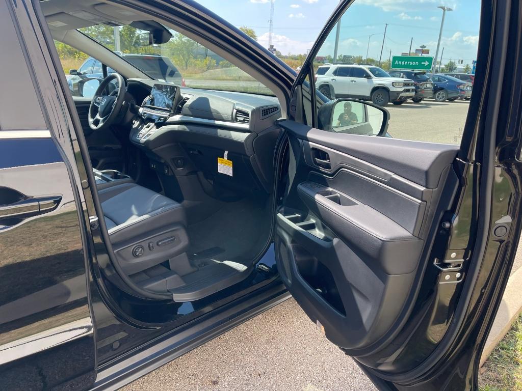 new 2026 Honda Odyssey car, priced at $44,885