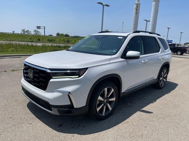used 2023 Honda Pilot car, priced at $42,694