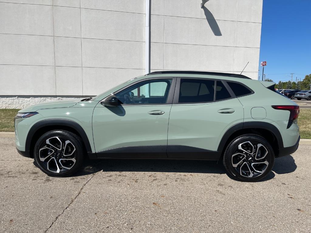 used 2024 Chevrolet Trax car, priced at $25,714