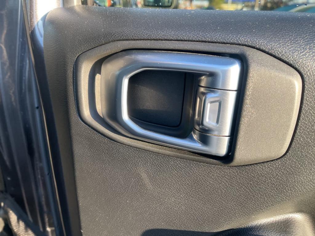 used 2020 Jeep Wrangler Unlimited car, priced at $32,499