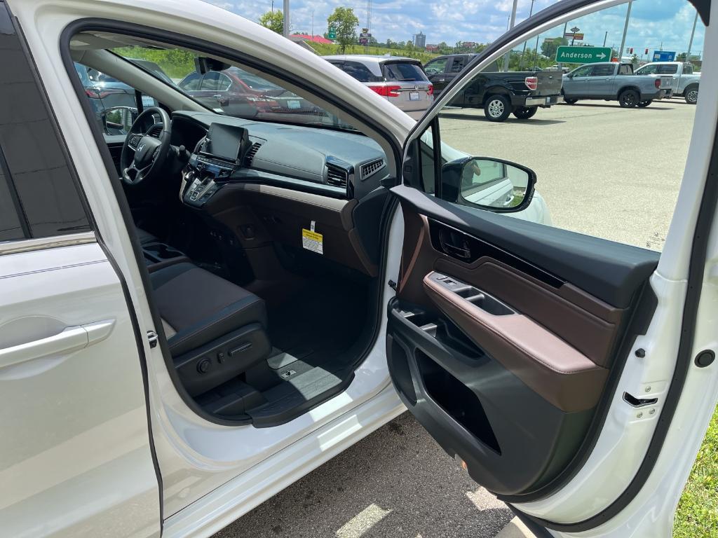 new 2025 Honda Odyssey car, priced at $53,085