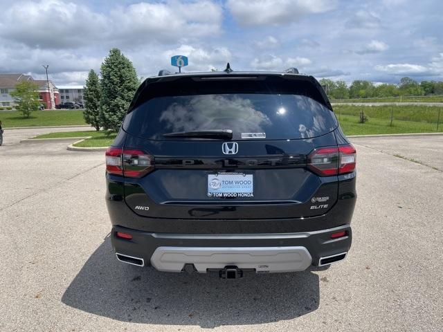new 2025 Honda Pilot car, priced at $56,250