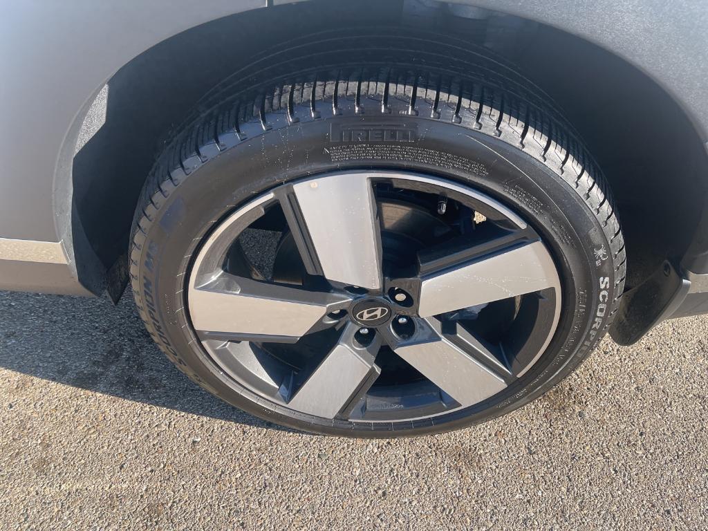 used 2025 Hyundai SANTA FE HEV car, priced at $40,999