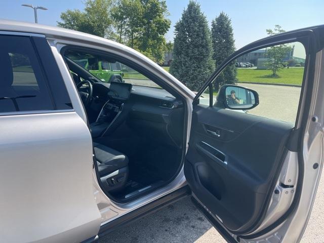 used 2022 Toyota Venza car, priced at $33,847