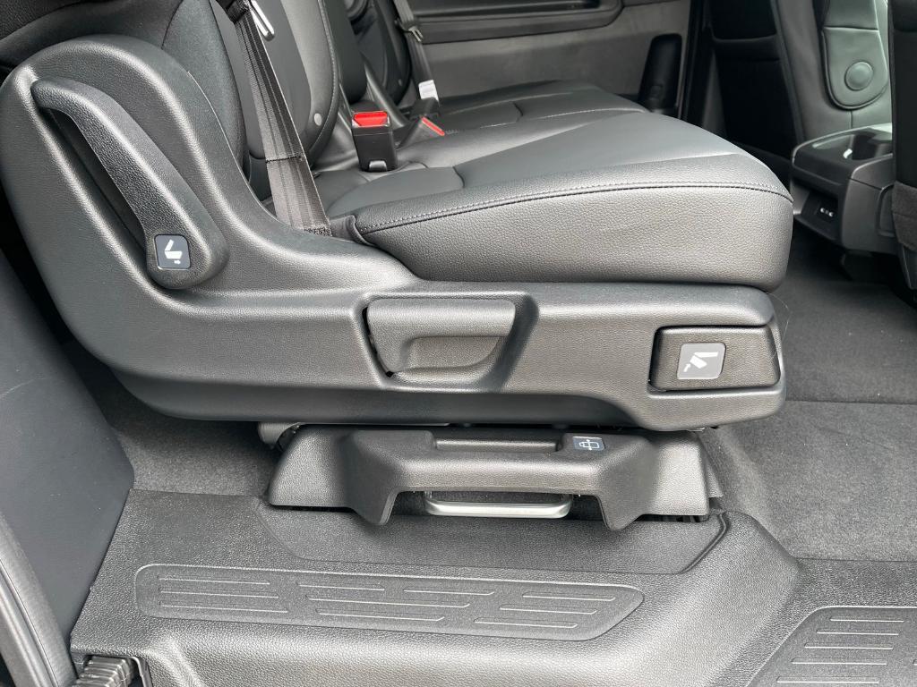 new 2026 Honda Odyssey car, priced at $41,987