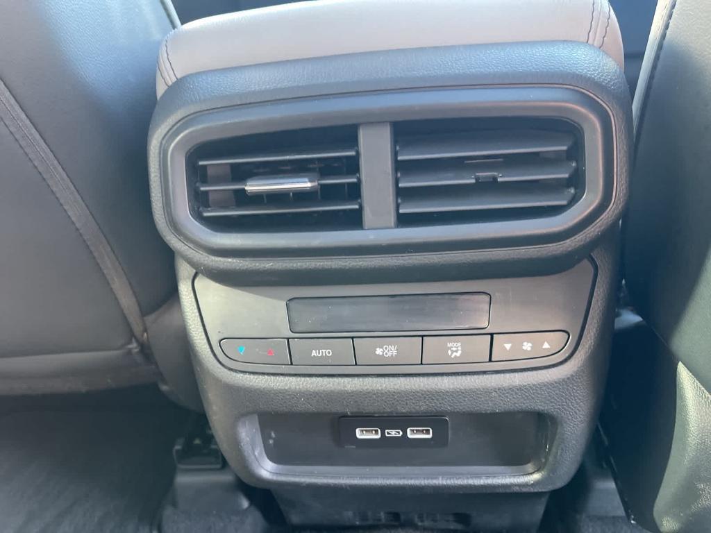 used 2023 Honda Pilot car, priced at $38,749