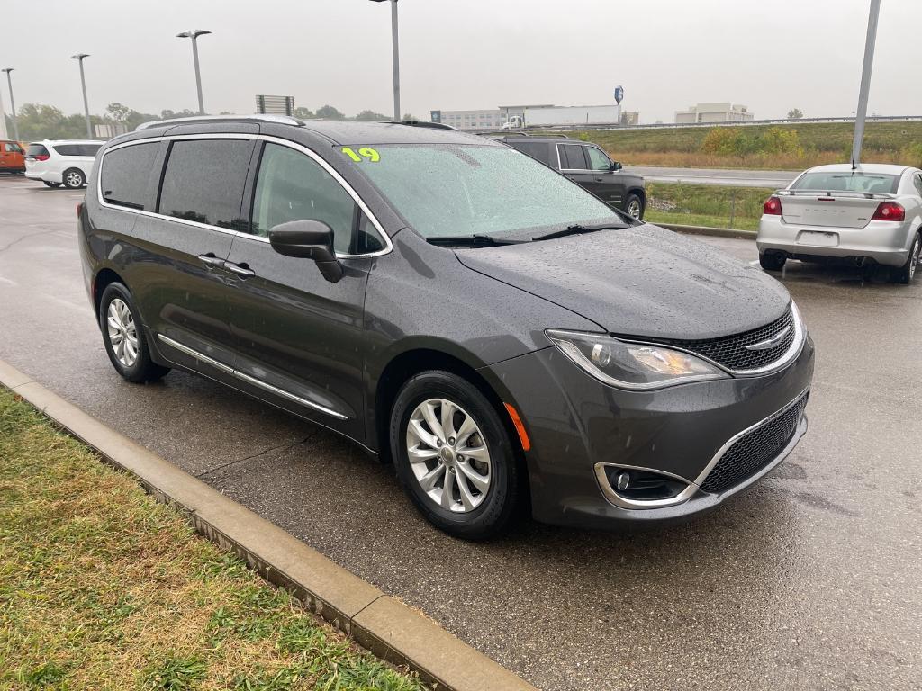 used 2019 Chrysler Pacifica car, priced at $16,748