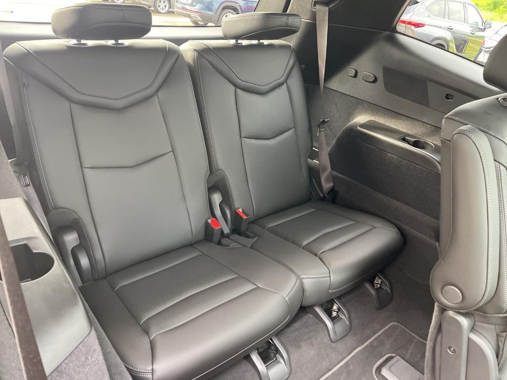 used 2025 Cadillac XT6 car, priced at $55,984