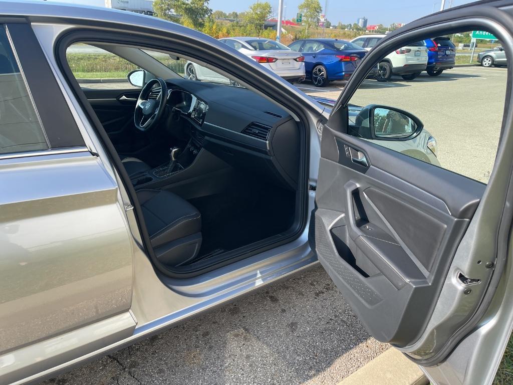 used 2024 Volkswagen Jetta car, priced at $18,999