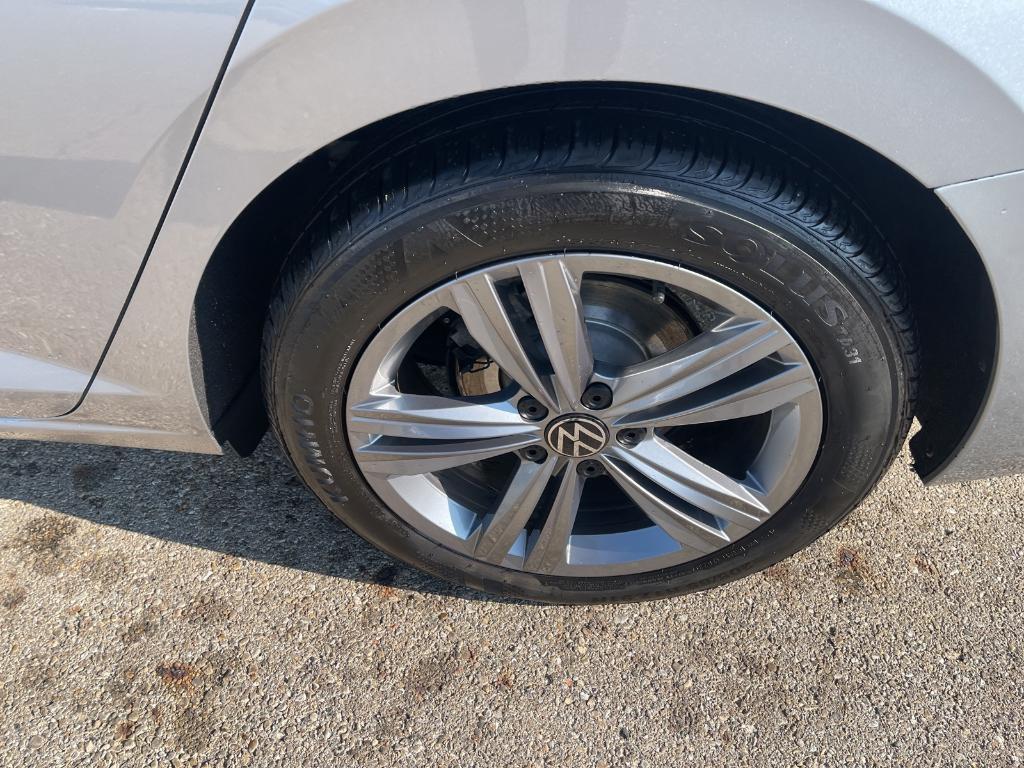 used 2024 Volkswagen Jetta car, priced at $18,999