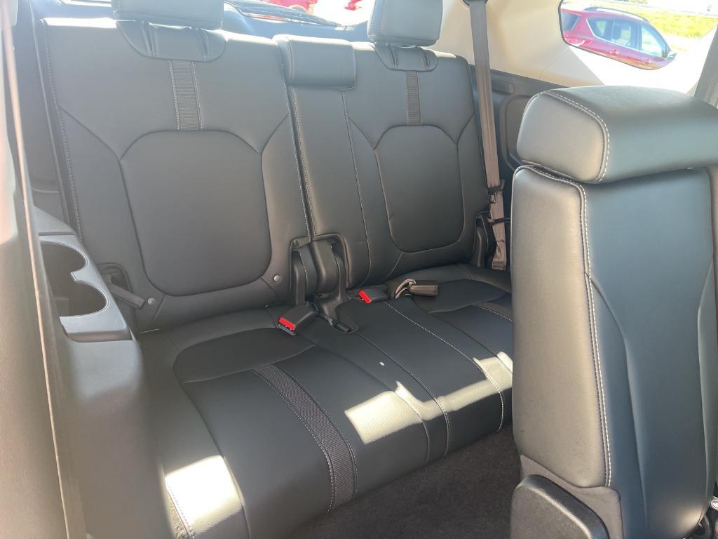used 2025 Honda Pilot car, priced at $42,847