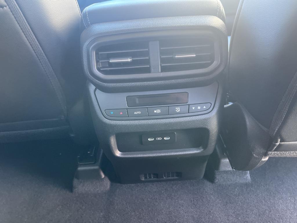 used 2025 Honda Pilot car, priced at $42,847