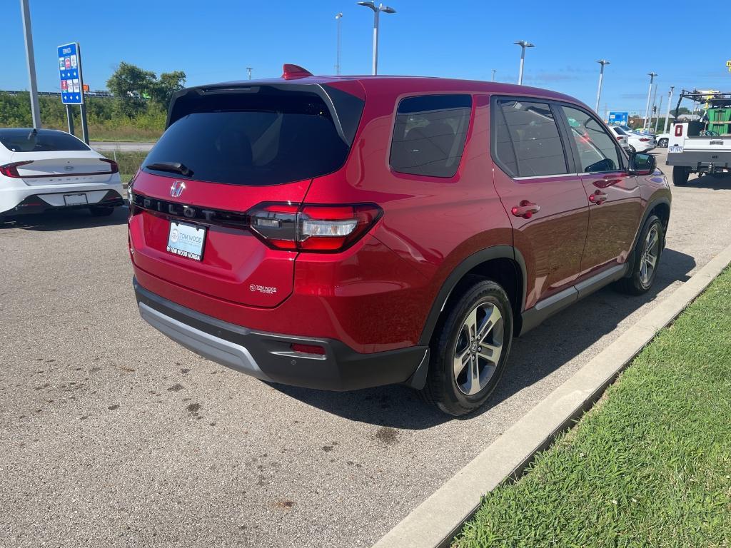 used 2025 Honda Pilot car, priced at $42,847
