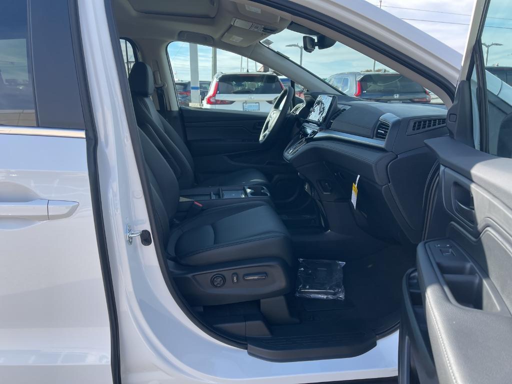new 2026 Honda Odyssey car, priced at $44,745