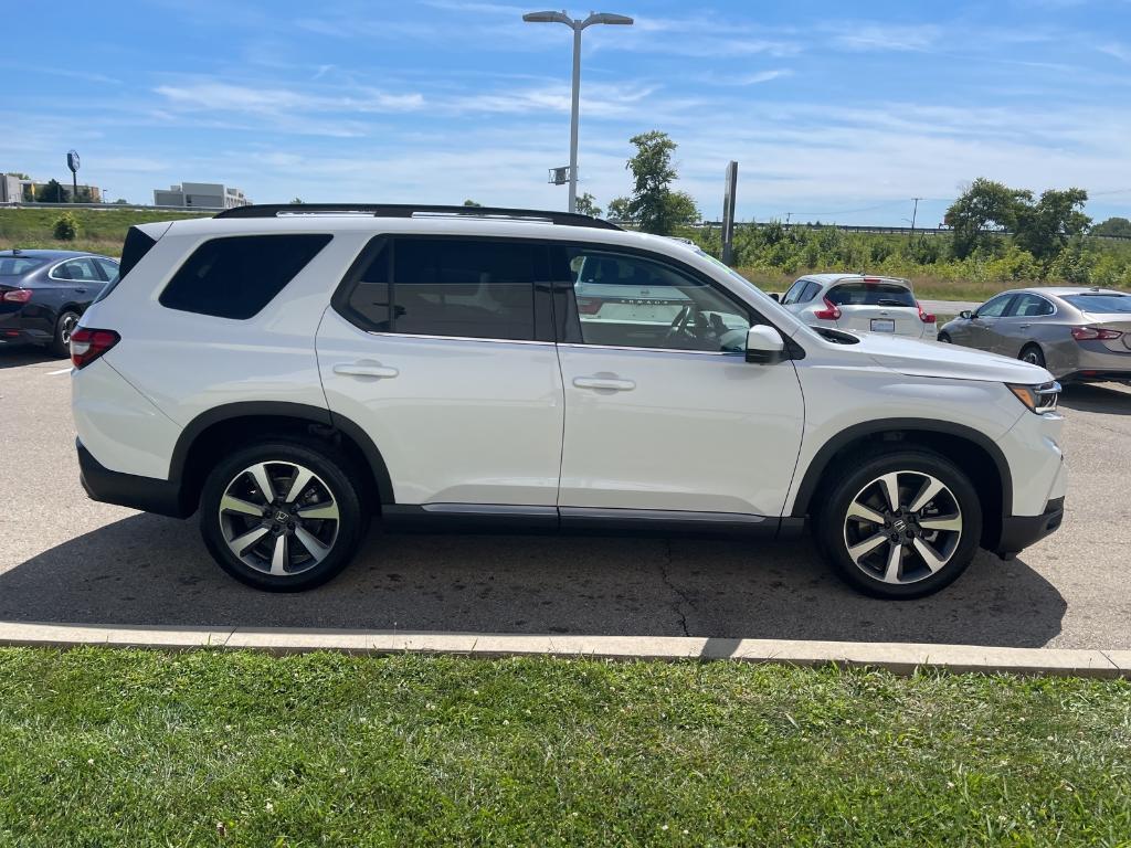 used 2023 Honda Pilot car, priced at $46,548