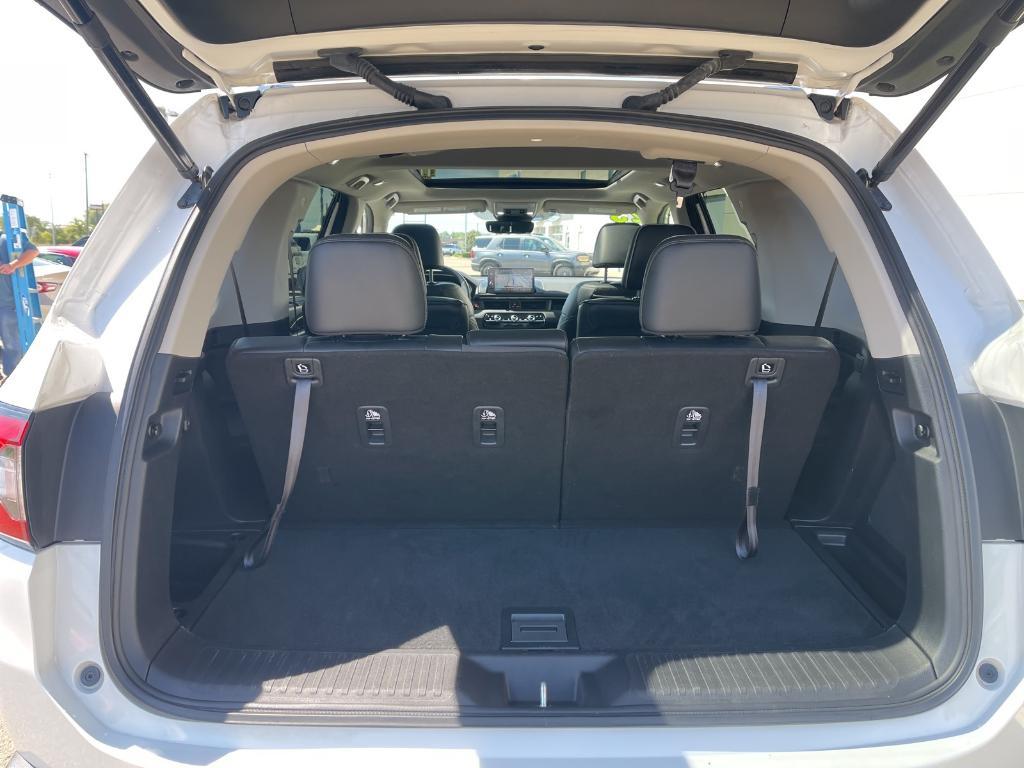 used 2023 Honda Pilot car, priced at $46,548