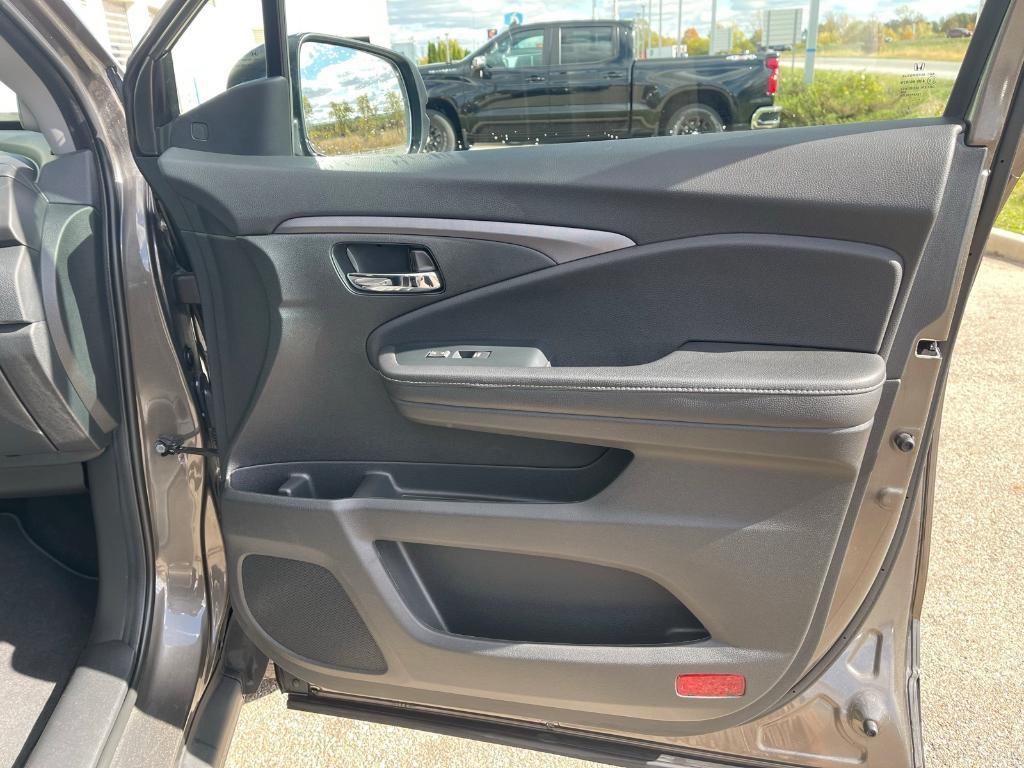 used 2023 Honda Ridgeline car, priced at $33,991