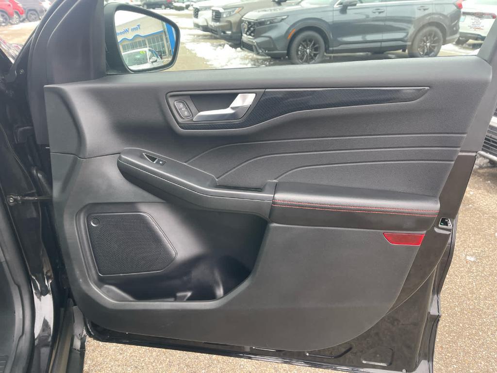 used 2023 Ford Escape car, priced at $21,371