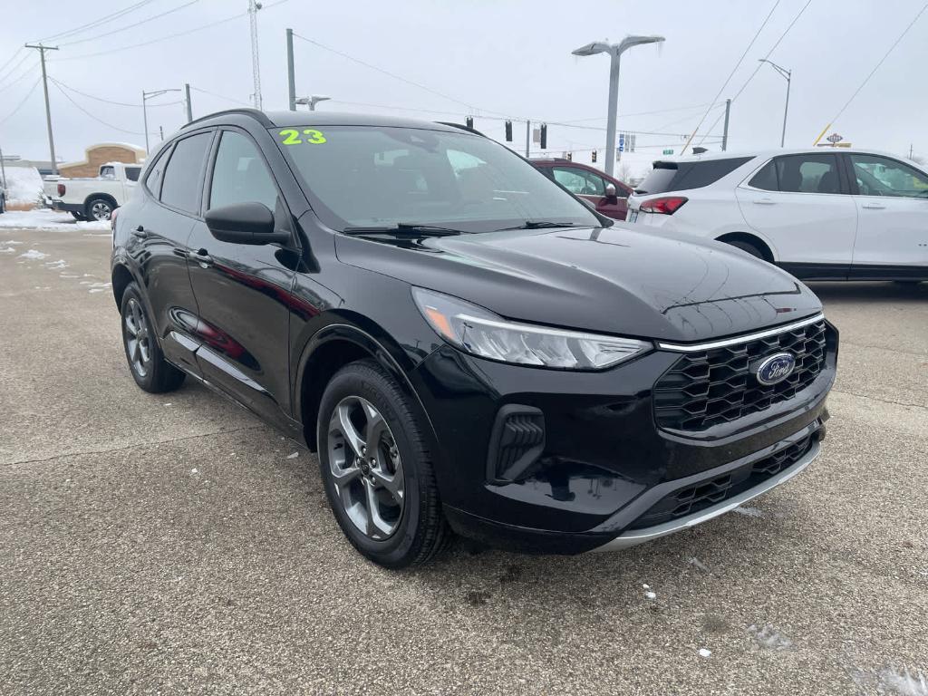 used 2023 Ford Escape car, priced at $21,371
