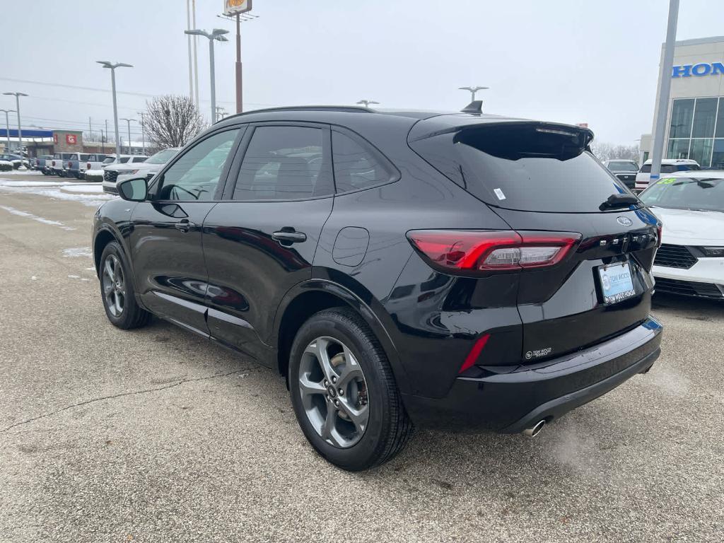 used 2023 Ford Escape car, priced at $21,371