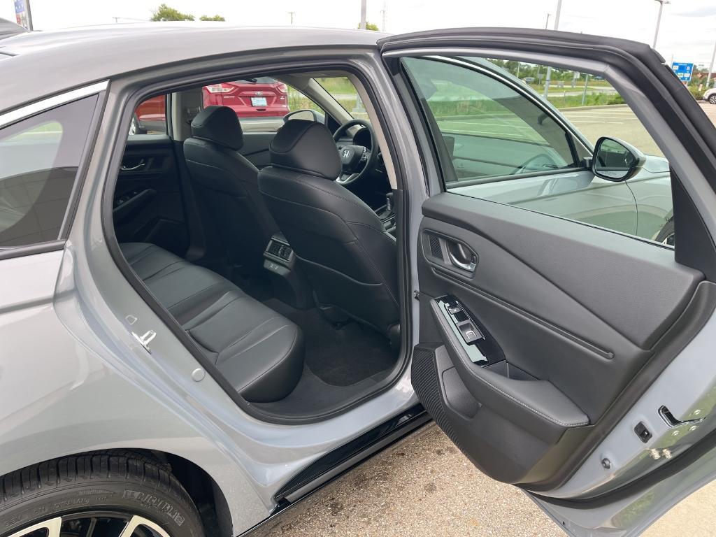 new 2025 Honda Accord Hybrid car, priced at $40,905