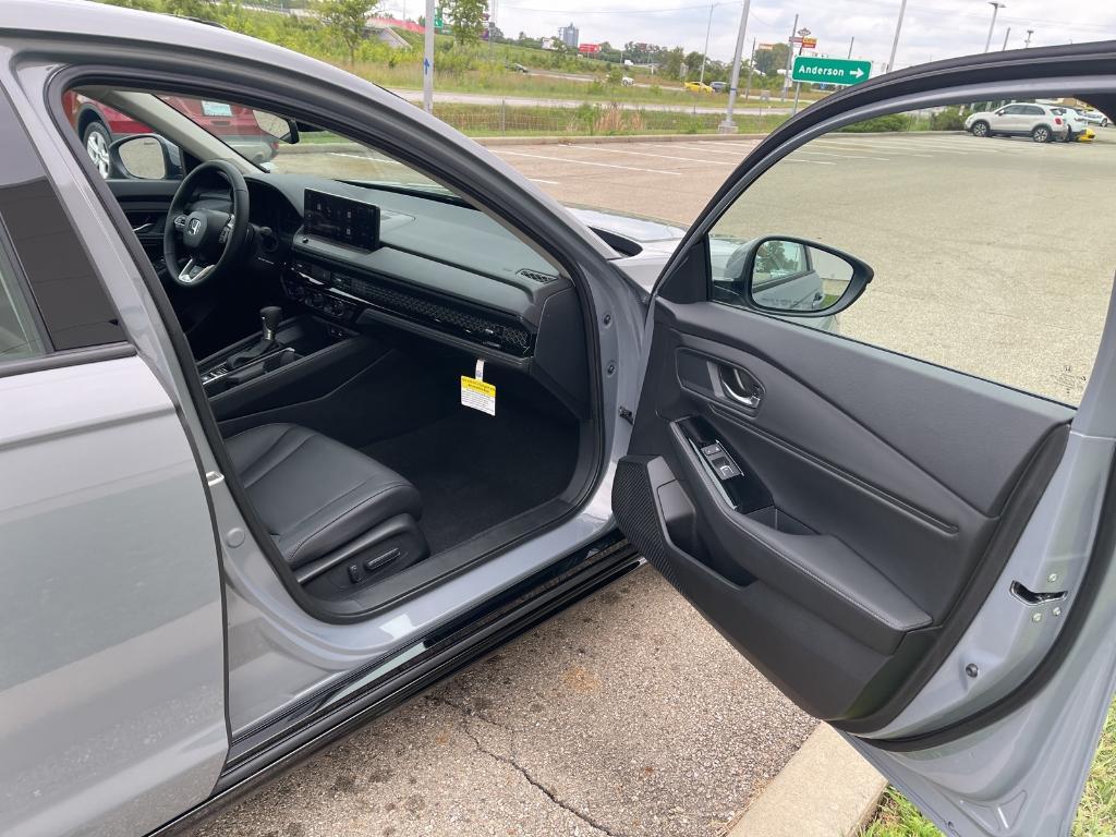 new 2025 Honda Accord Hybrid car, priced at $40,905