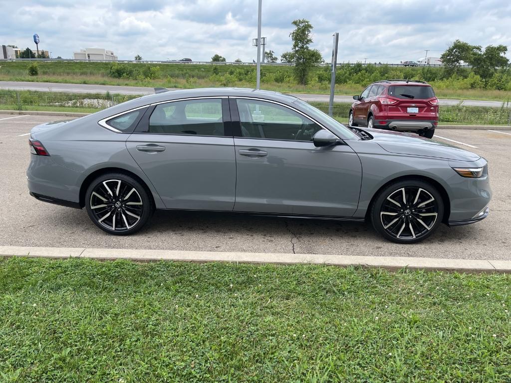 new 2025 Honda Accord Hybrid car, priced at $40,905