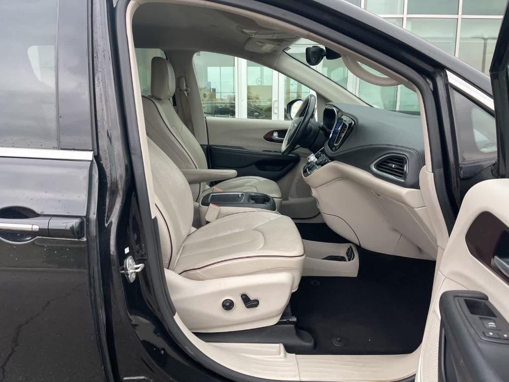 used 2017 Chrysler Pacifica car, priced at $14,899