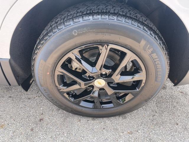used 2022 Chevrolet Equinox car, priced at $22,979