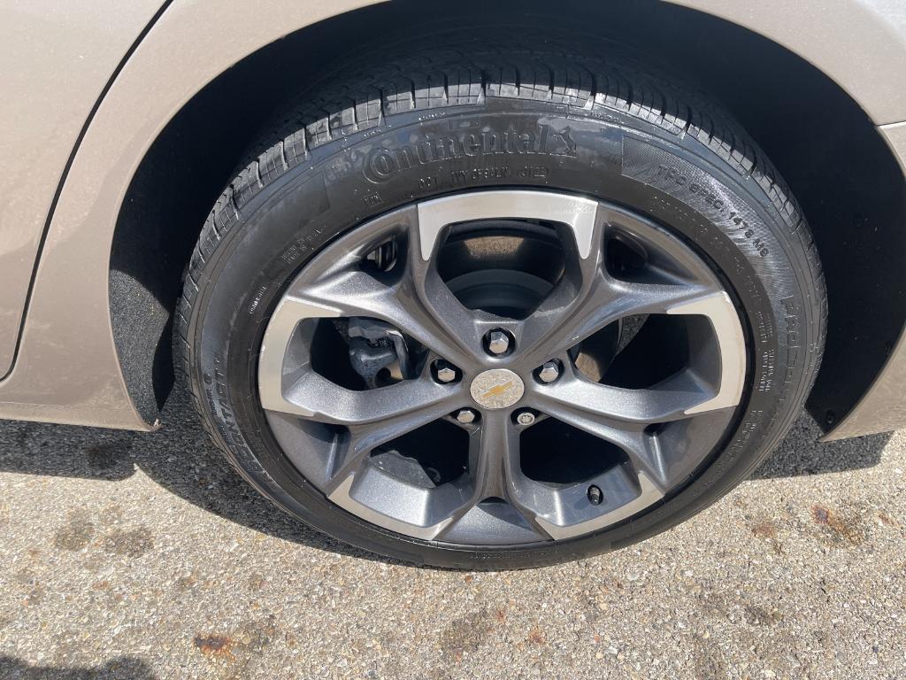 used 2022 Chevrolet Malibu car, priced at $17,499