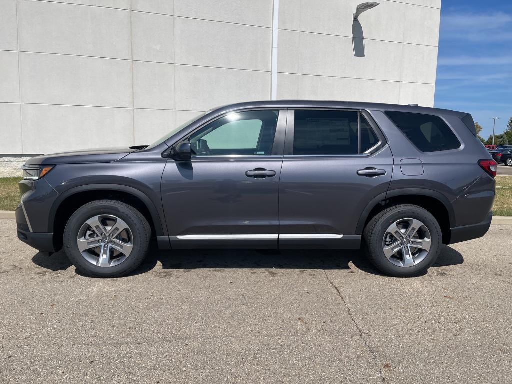 new 2025 Honda Pilot car, priced at $47,095