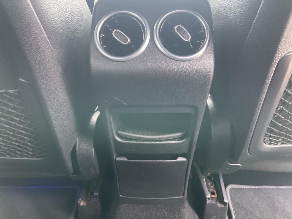 used 2021 Mercedes-Benz GLB 250 car, priced at $26,991