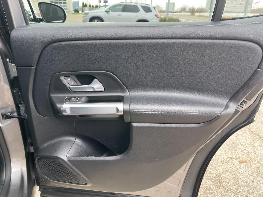 used 2021 Mercedes-Benz GLB 250 car, priced at $26,991