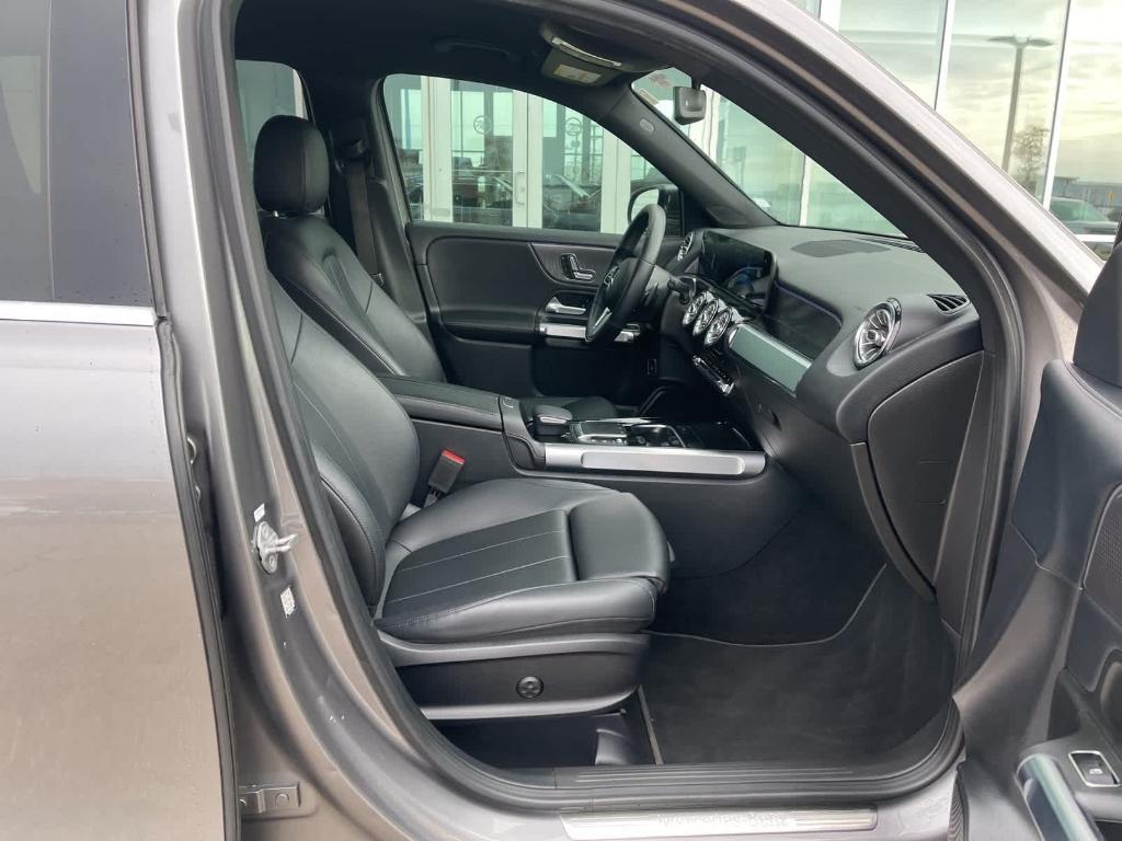 used 2021 Mercedes-Benz GLB 250 car, priced at $26,991