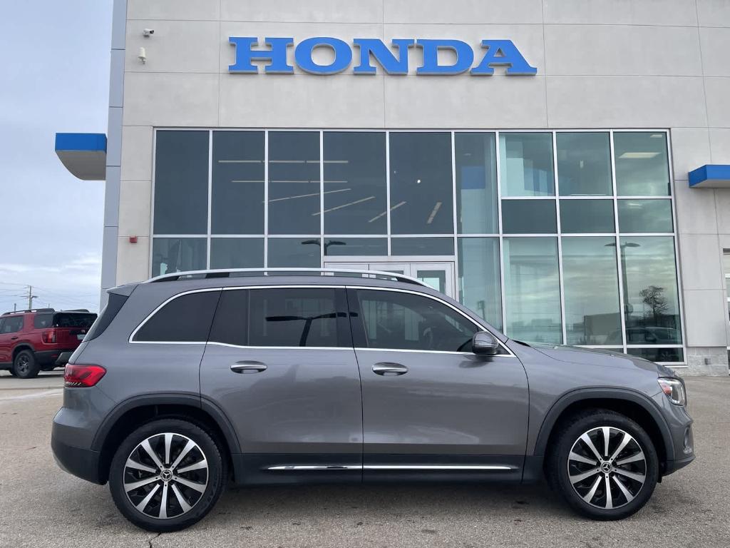 used 2021 Mercedes-Benz GLB 250 car, priced at $26,991