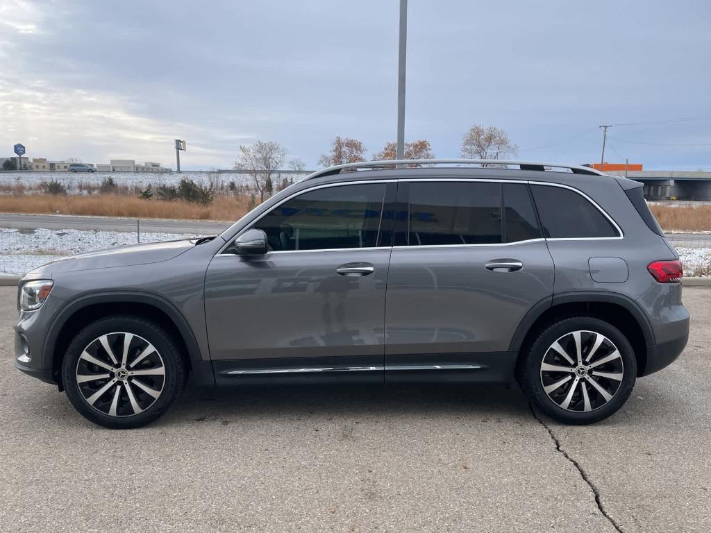 used 2021 Mercedes-Benz GLB 250 car, priced at $26,991
