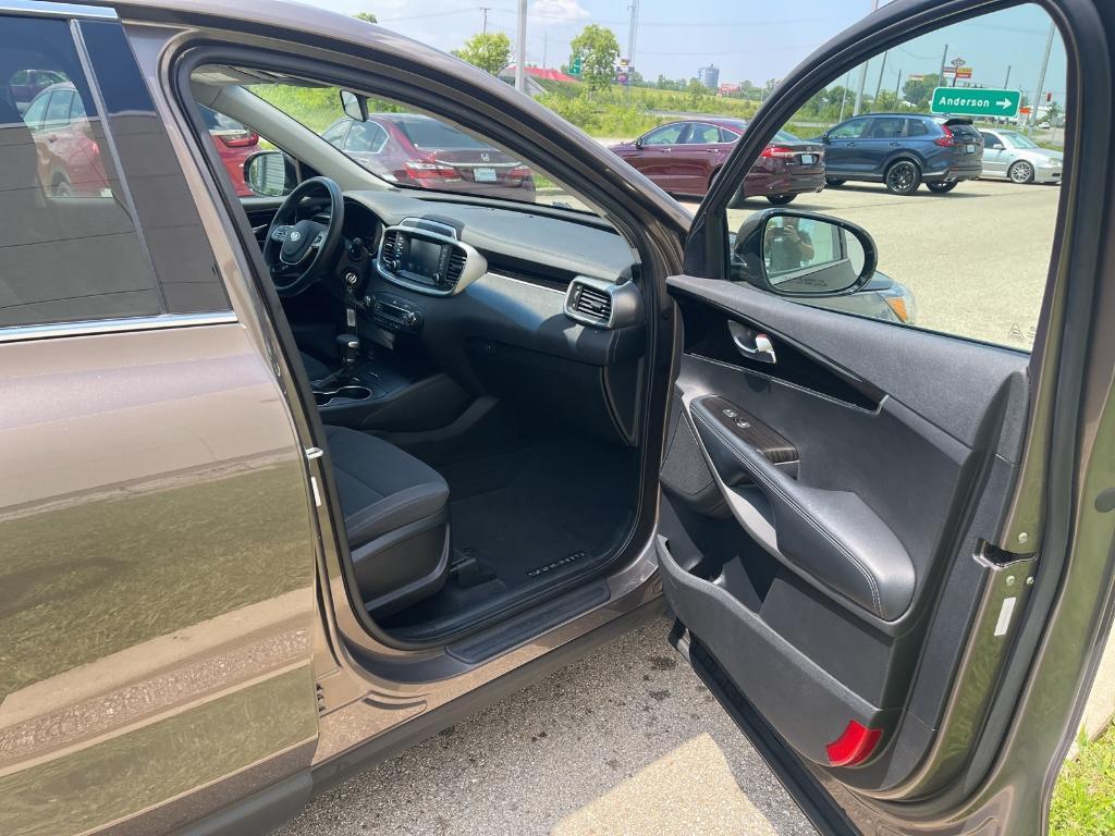 used 2019 Kia Sorento car, priced at $16,958