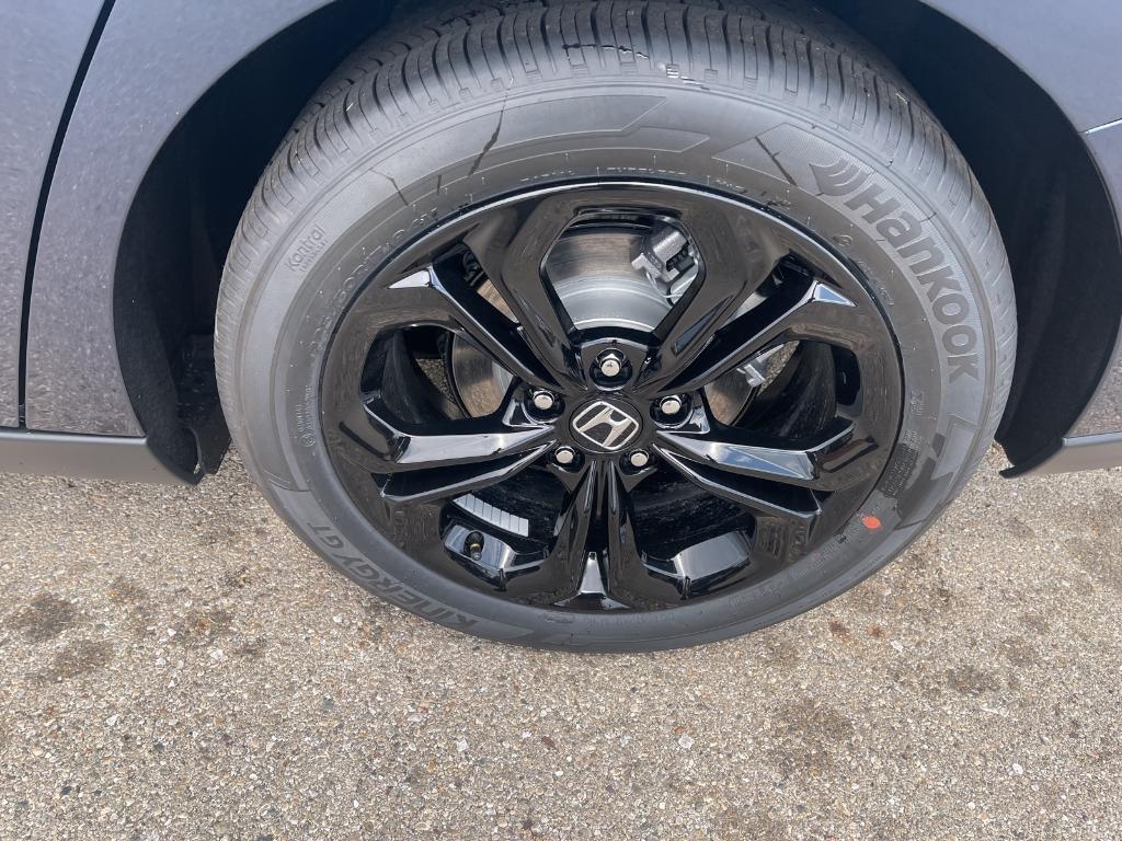 new 2025 Honda Accord car, priced at $31,710