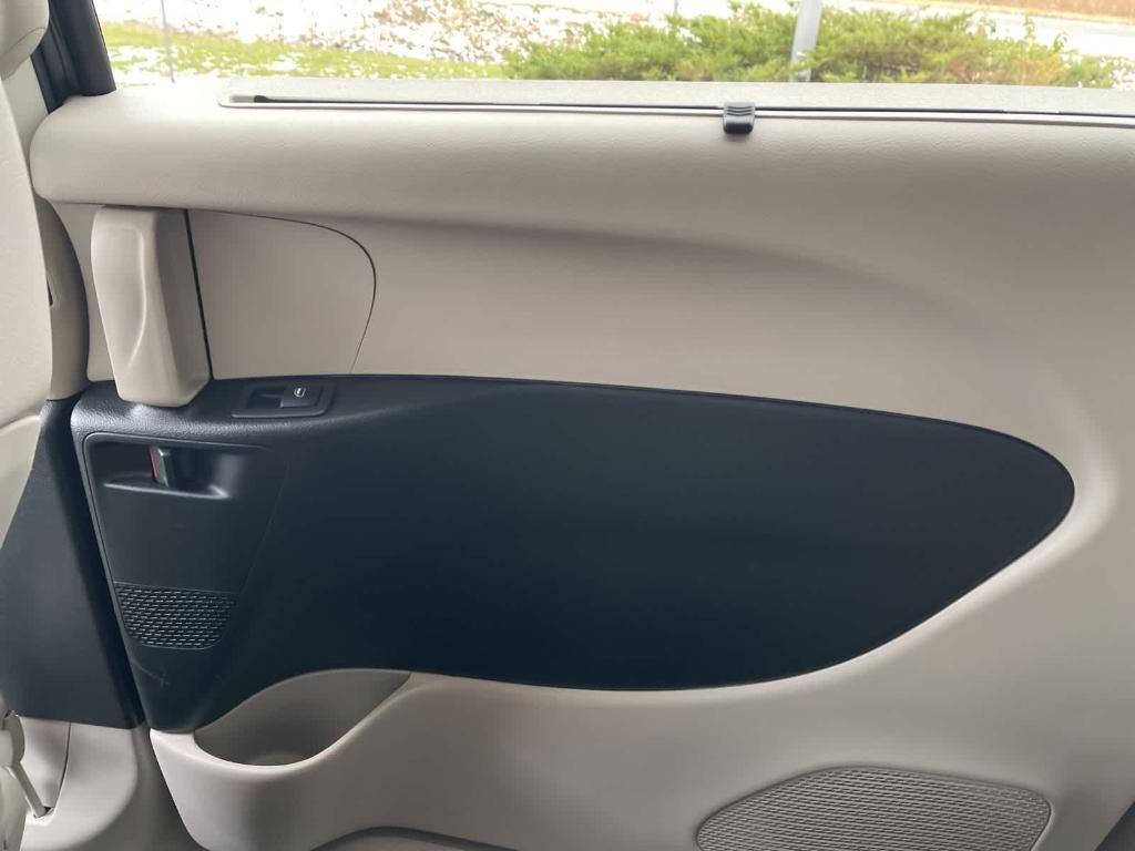 used 2021 Chrysler Pacifica car, priced at $19,989