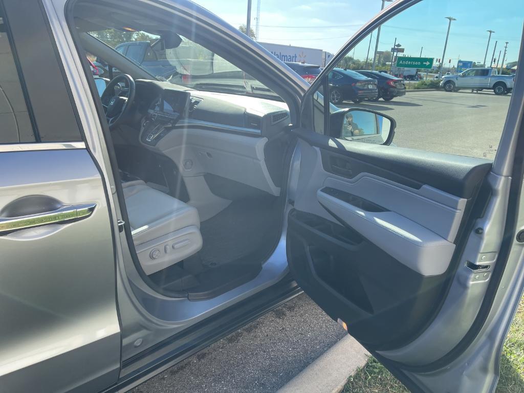 used 2024 Honda Odyssey car, priced at $38,999