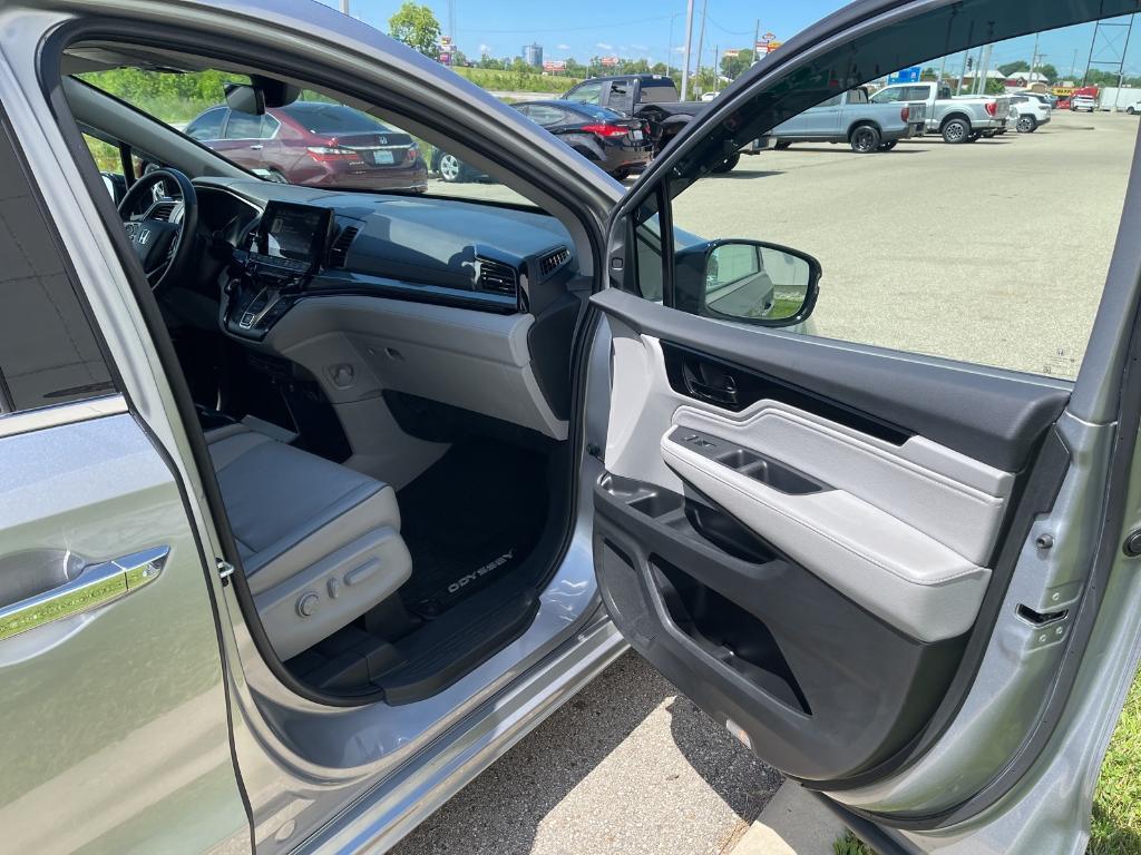 used 2023 Honda Odyssey car, priced at $44,948